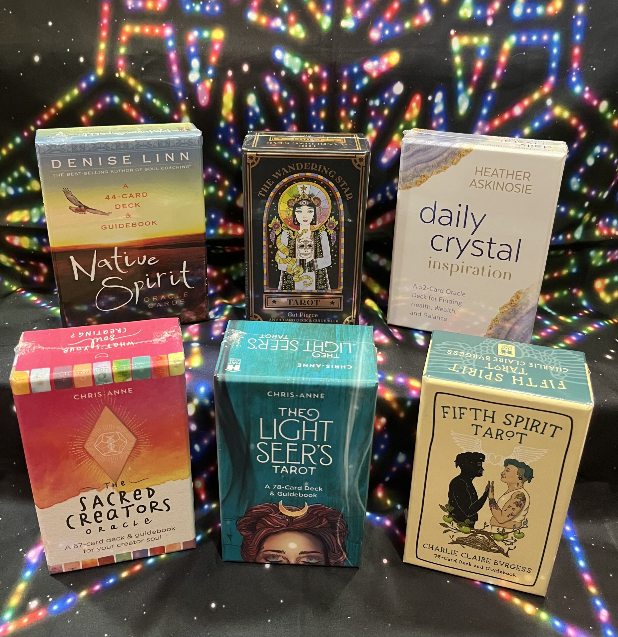 Tarot vs Oracle Cards: What’s the Difference and Which Should You Choose?